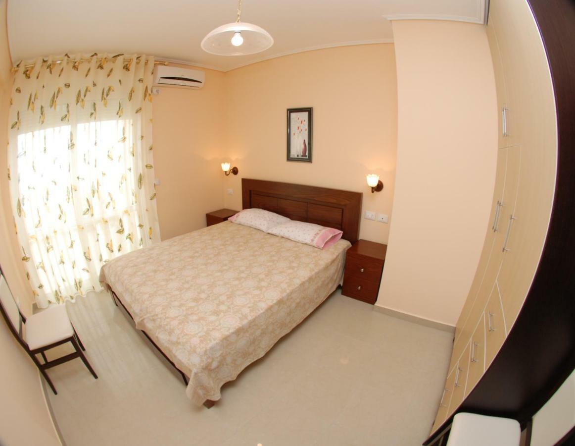 Erti'S Apartments Саранда Экстерьер фото
